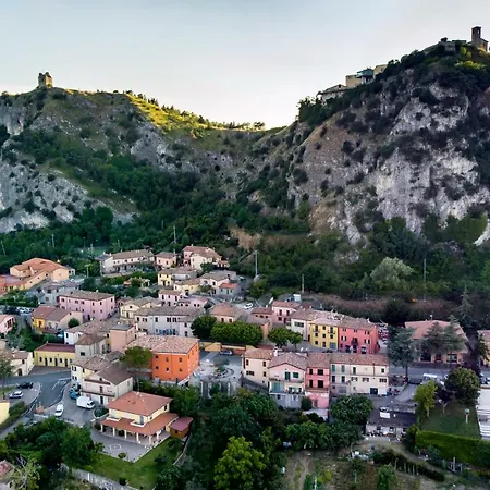 La Del Povero Diavolo بيت ضيافة Torriana (Rimini)